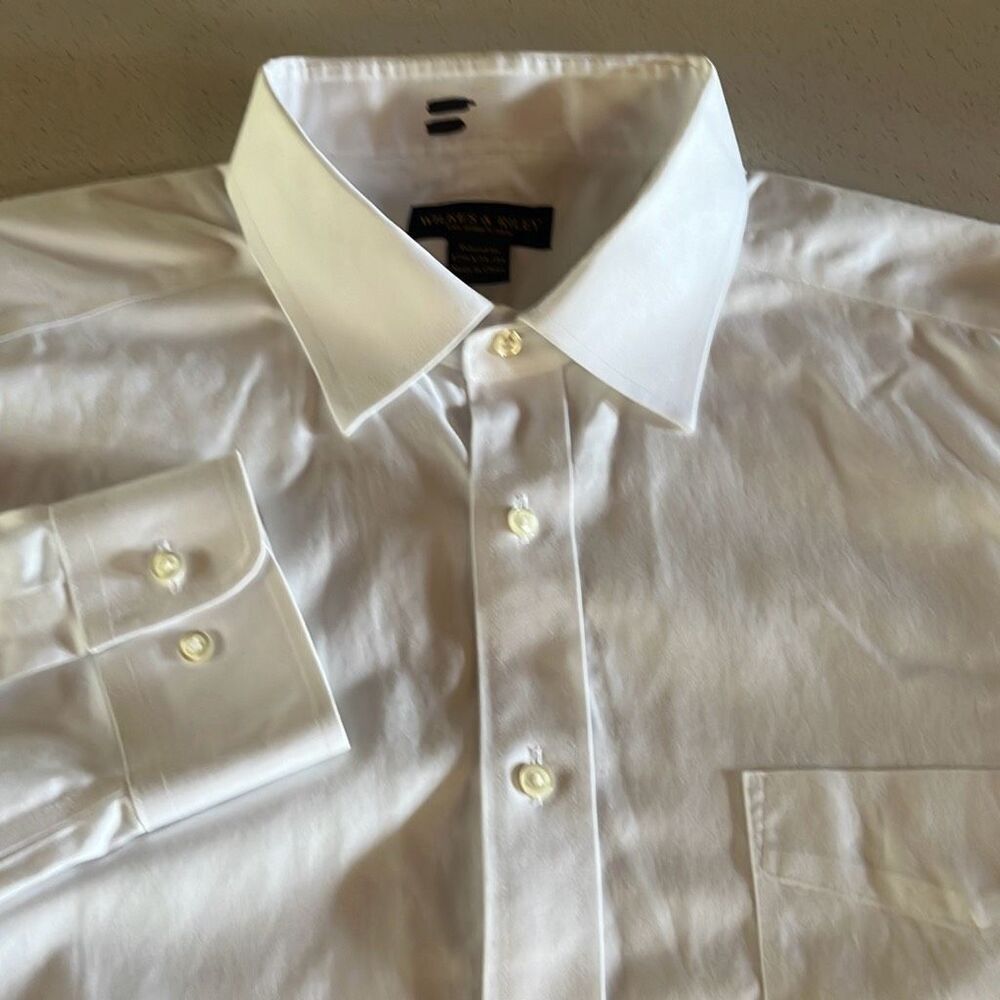 Wilkes & Riley Tailored Fit White Button Up Dress Shirt Size 17.5x34/35